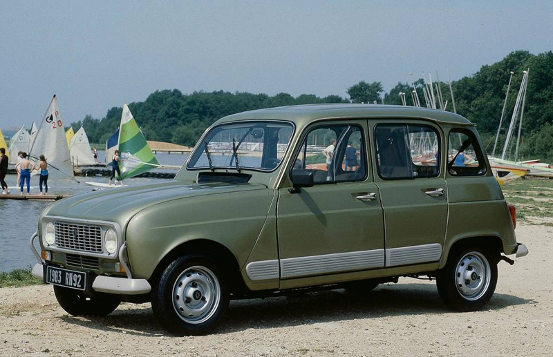 Renault 4L : 60 ans après, elle séduit toujours autant –